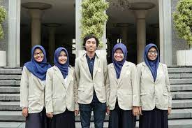 Lolos SNBT UGM: Cerita Pejuang yang Berhasil Menembus Passing Grade SNBT UGM