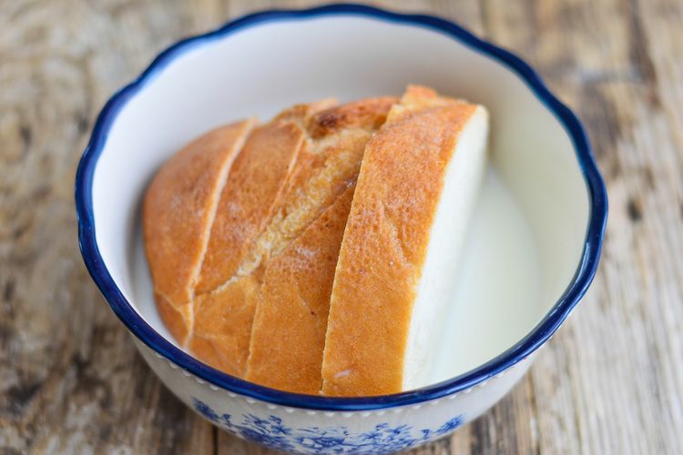 Resep Roti Rendam Susu yang Enak, Camilan Enak Manis dan Sehat Untuk Anak, Sarapan Praktis