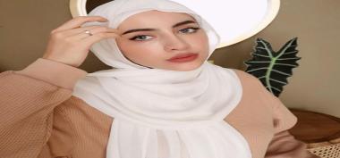 Tutorial Hijab Pashmina Menutup Dada yang Mudah Dicoba