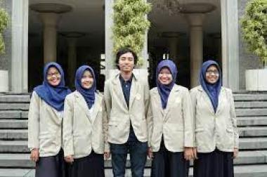 Lolos SNBT UGM: Cerita Pejuang yang Berhasil Menembus Passing Grade SNBT UGM